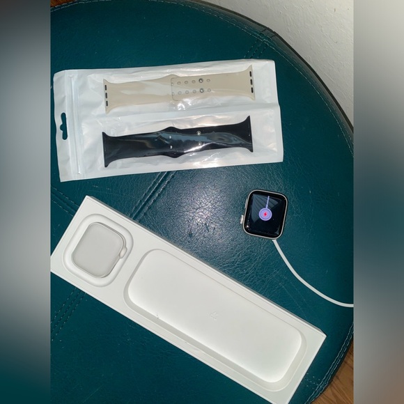 Apple Watch Series 9 41mm Starlight Aluminum w/ Charger PLUS Two NEW Straps